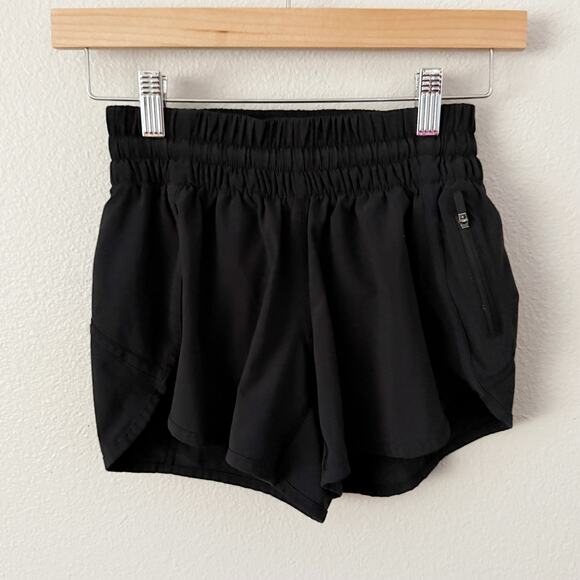 LULULEMON | Solid Black Hotty Hot Low-Rise Lined Short 4" Elastic Waist | 4 - Picture 2 of 5